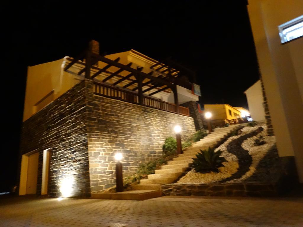 Falesias Da Arrifana Praia da Arrifana Exterior foto